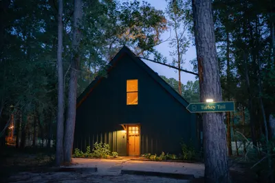Front View at Turkey Tail, Lost Forest Cabins